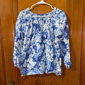 Izod Floral Blue and White Women's Top